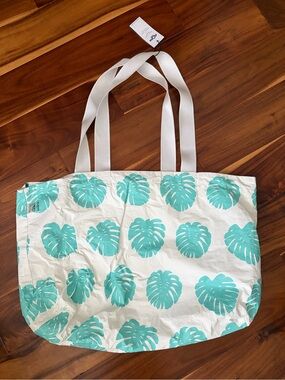 Aloha Collection Large reversible Holo Holo Tote Bag NWT